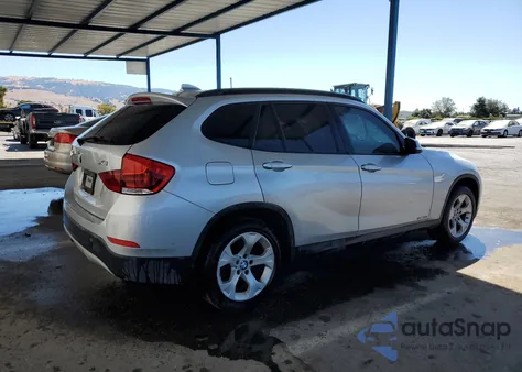 2013 BMW X1 Sdrive28I из США, поврежденный, VIN WBAVM1C57DVW45810